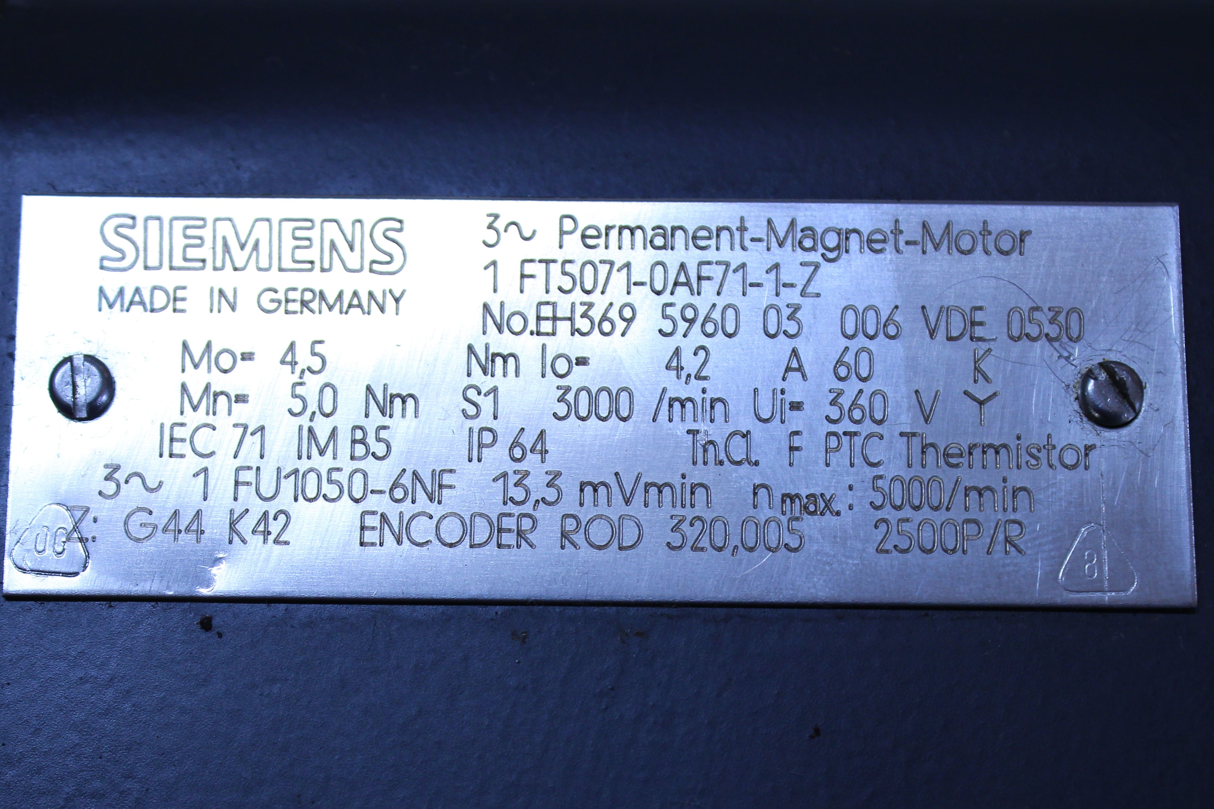 Servo Motor Siemens 1FT5071-0AF71-1-Z - Vista Lateral | Siemens 1FT5071-0AF71-1-Z