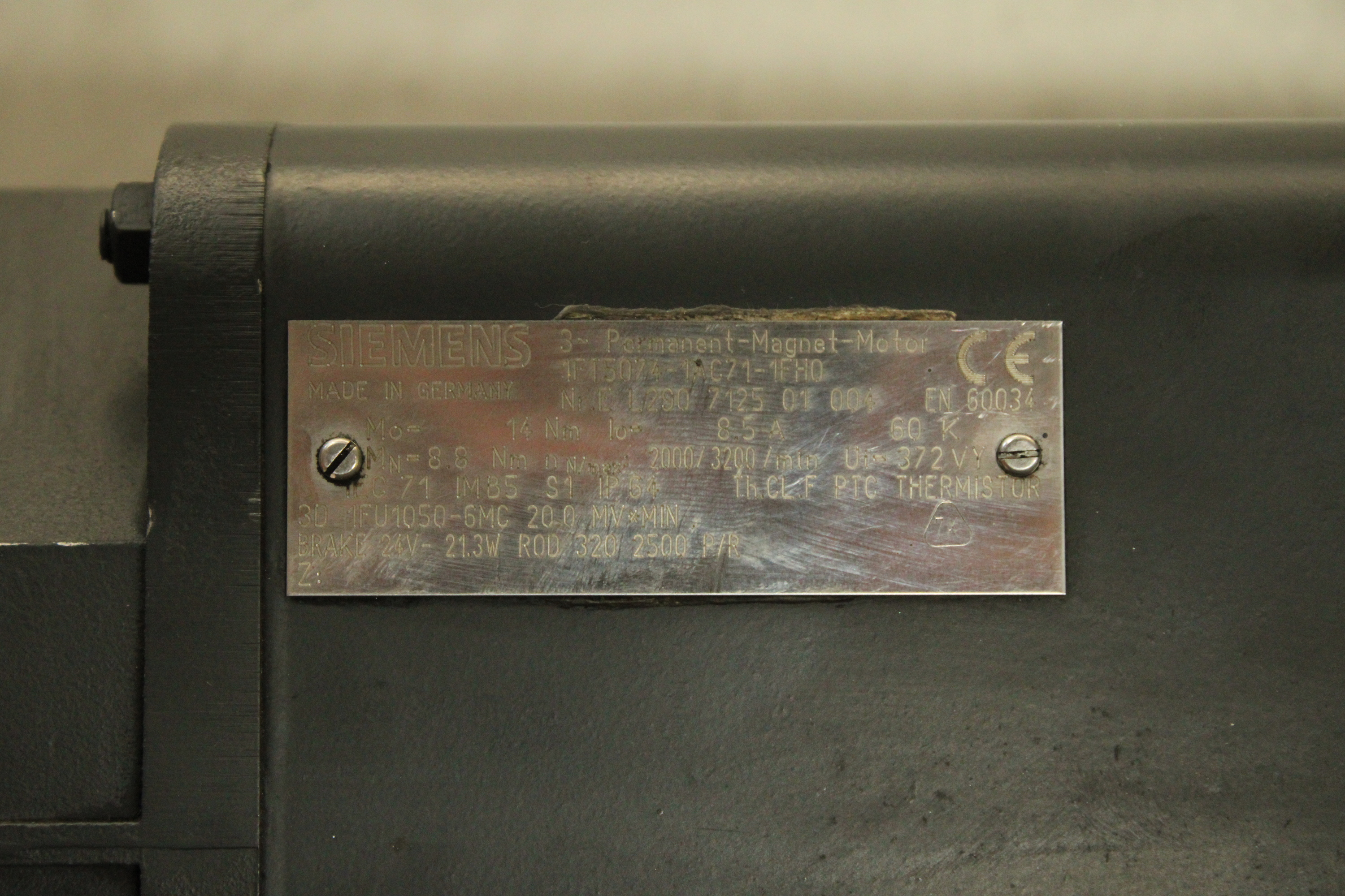 Servo Motor Siemens 1FK7101-5AC71-1SB0 Permanent Magnet - Etiqueta | Siemens 1FK7101-5AC71-1SB0