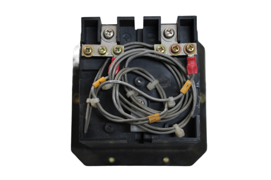 FANUC Battery Pack - Módulo de Bateria para CNC - Vista Lateral | Fanuc Módulo de Bateria AM1