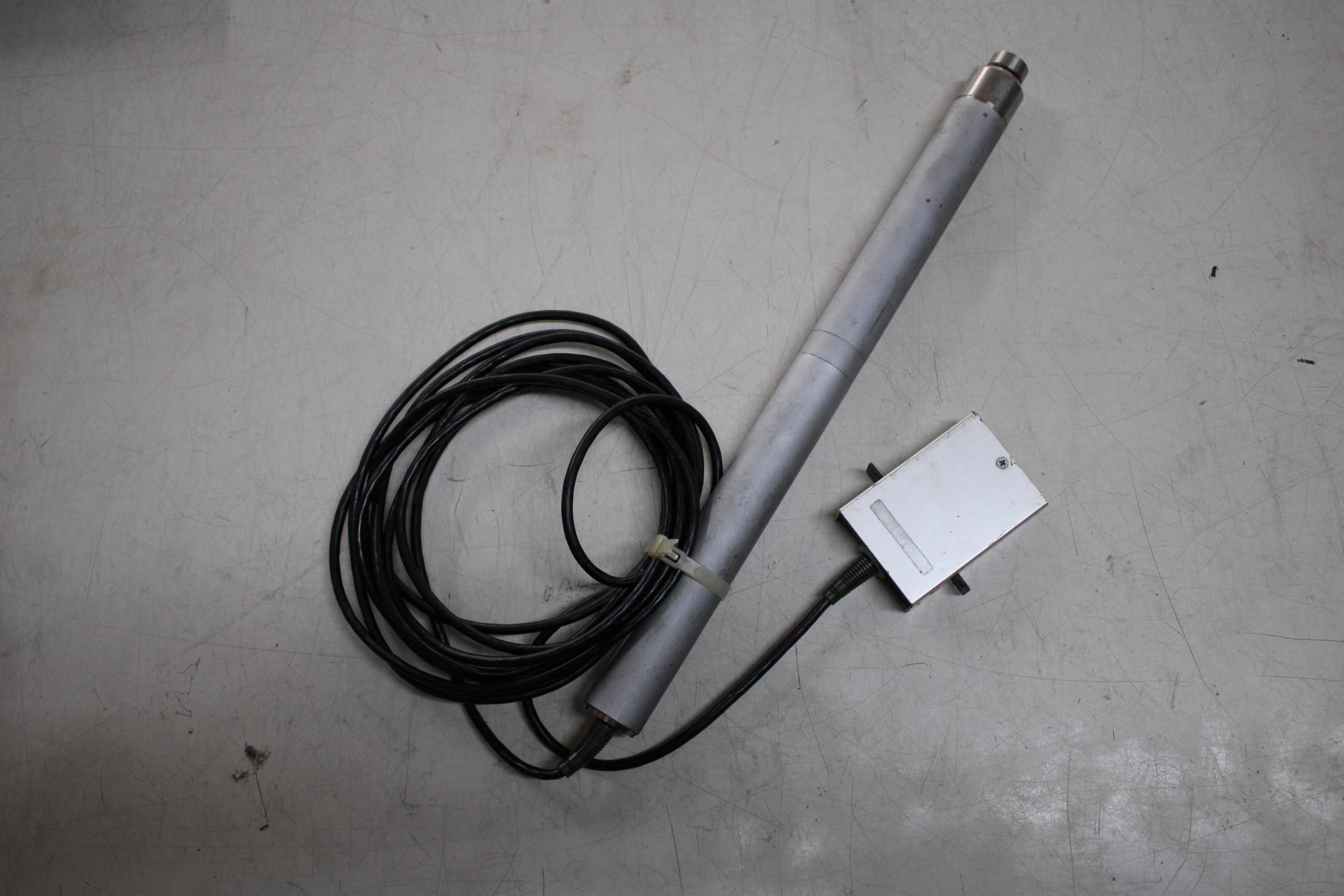 Sony Magnescale LY-101 Linear Scale Controller - Vista Lateral | Sony LY-101