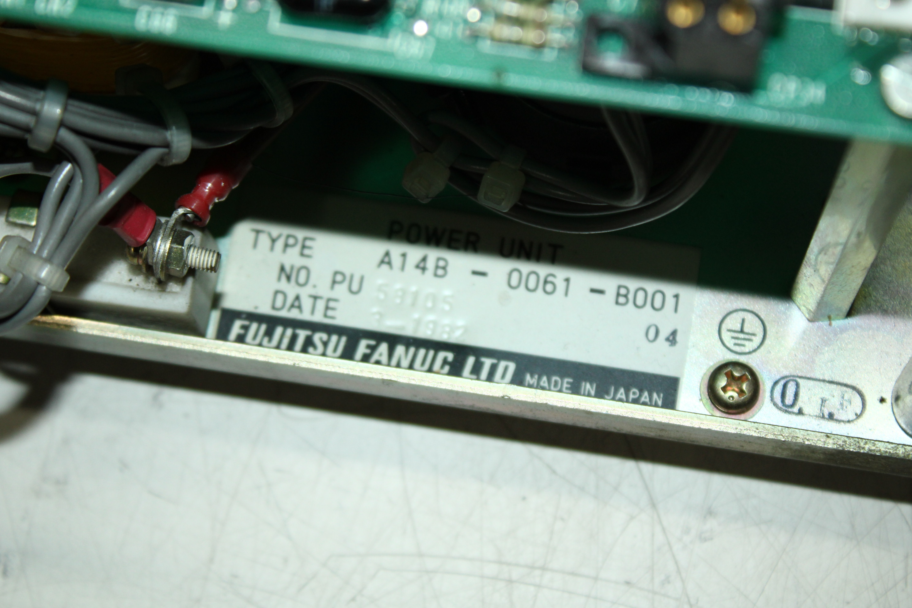 Fanuc Power Unit A14B-0061-B001 - Vista Lateral | Fanuc A14B-0061-B001