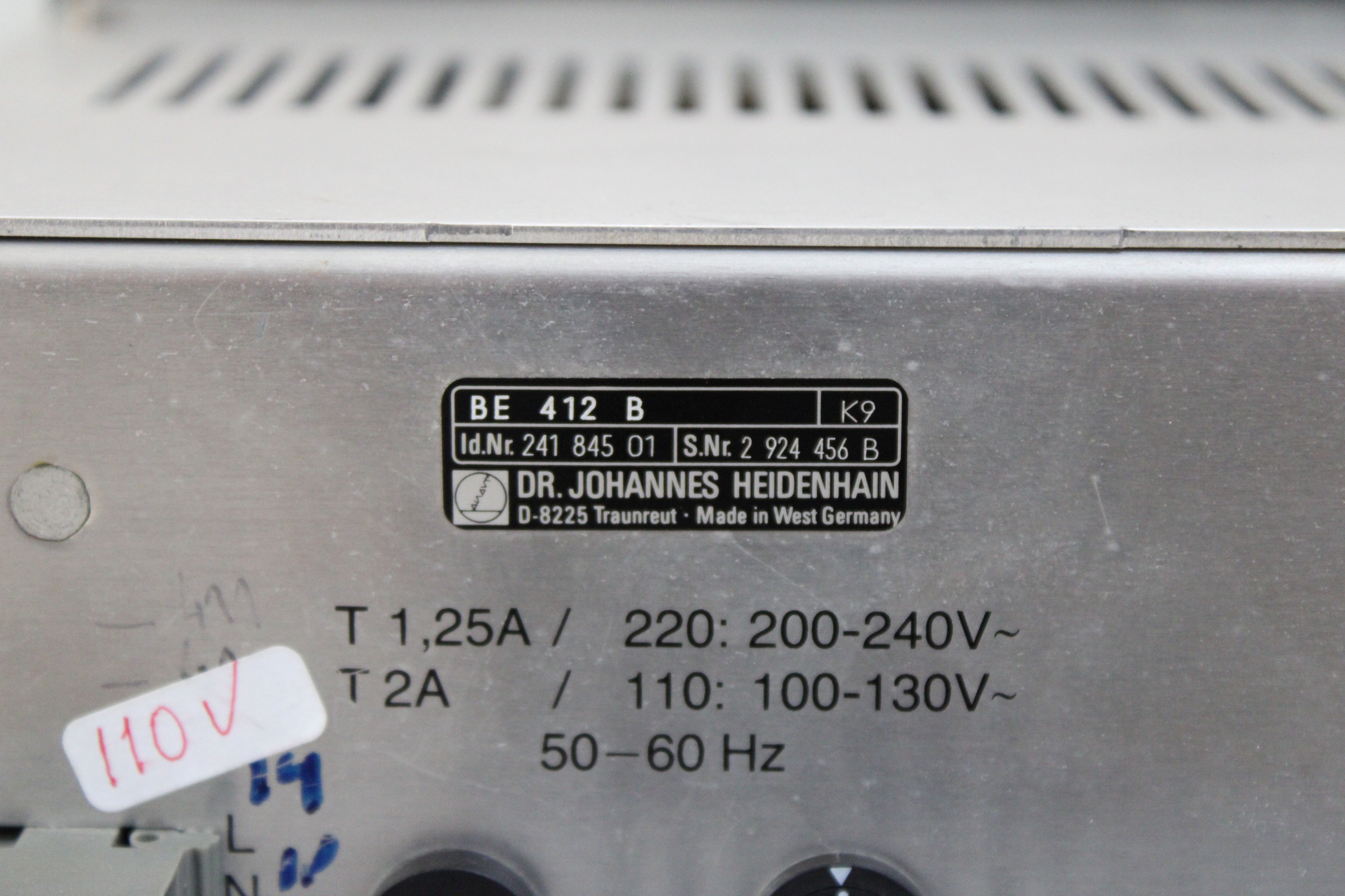 Heidenhain Monitor CRT BE 412 B - Vista Lateral | Heidenhain ID 241 845 01