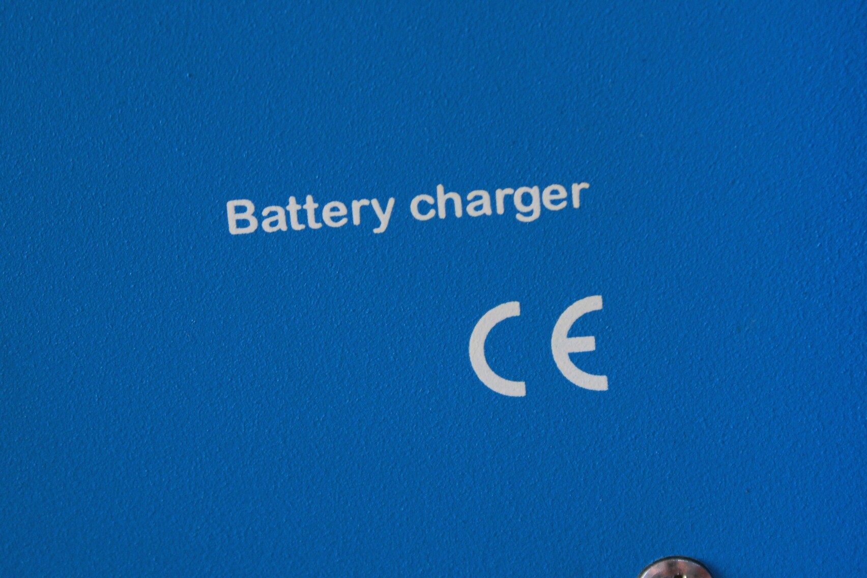 Victron Energy Skylla-TG 24/100 Battery Charger [2, 12, 17] - Vista Lateral | Victron Energy SDTG2401001 / STG024100300