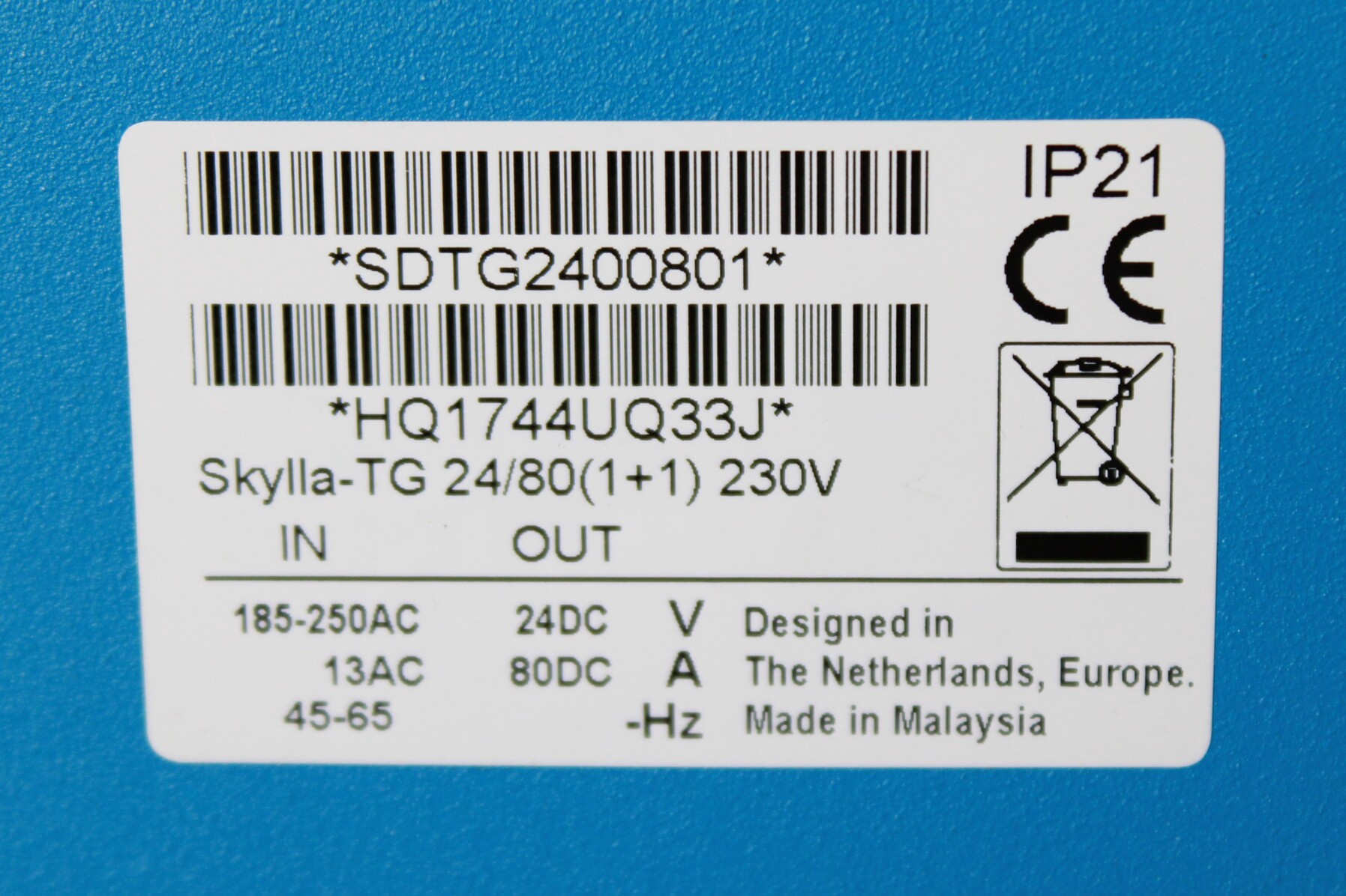 Victron Energy Skylla-TG 24/100 Battery Charger [2, 12, 17] - Vista Traseira | Victron Energy SDTG2401001 / STG024100300